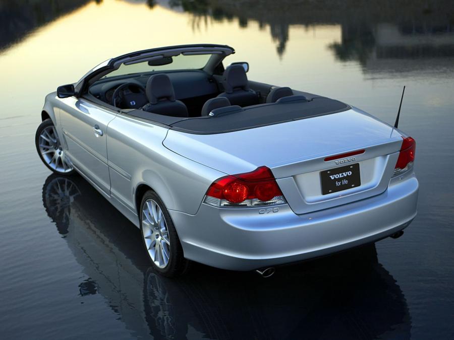  Volvo C70 T5 2005 года  (US) (фото 16 из 30)